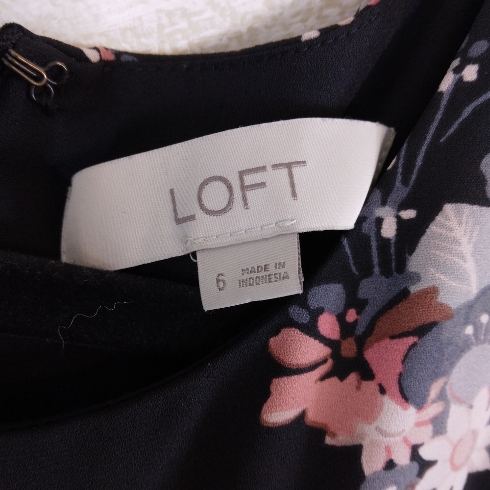 Size 6 Loft Wildflower Flounce Dress Dark Blue - Picture 3 of 13